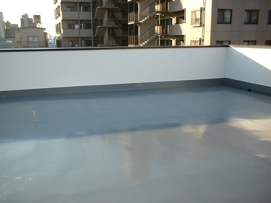 屋上防水工事の施工後、仕上がった屋上